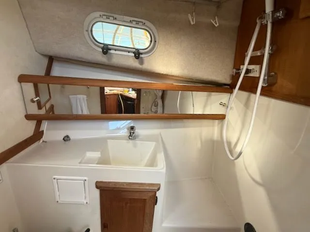 Slide: The Image of Bayliner 3288 Motoryacht 1995 - 39