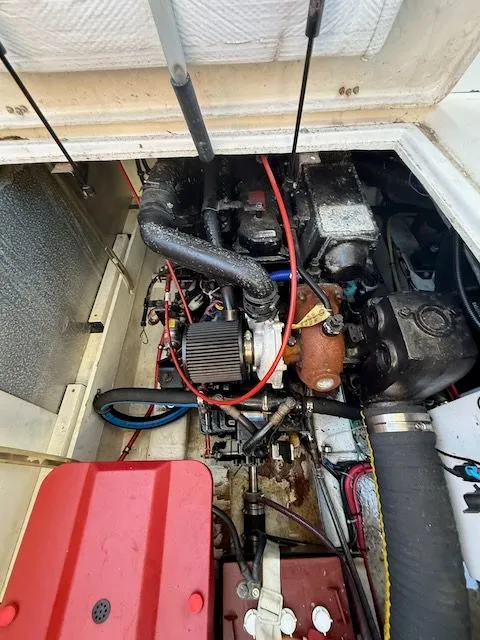 Slide: The Image of Bayliner 3288 Motoryacht 1995 - 46