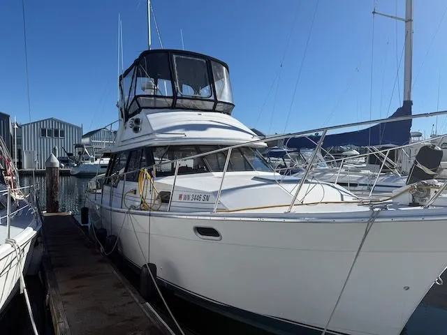 Slide: The Image of Bayliner 3288 Motoryacht 1995 - 57