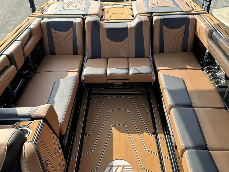 Slide: The Image of Malibu Wakesetter 25 LSV 2026 - 9