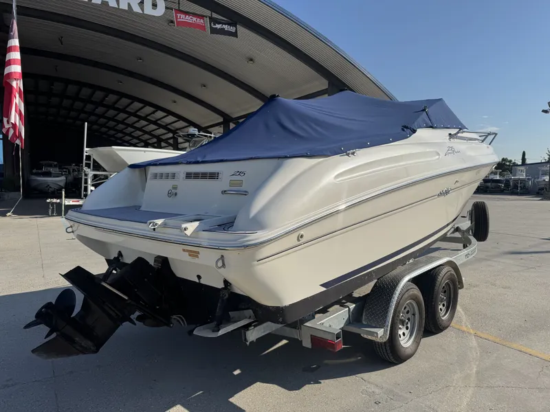 Slide: The Image of Sea Ray 215 Express Cruiser 1997 - 15