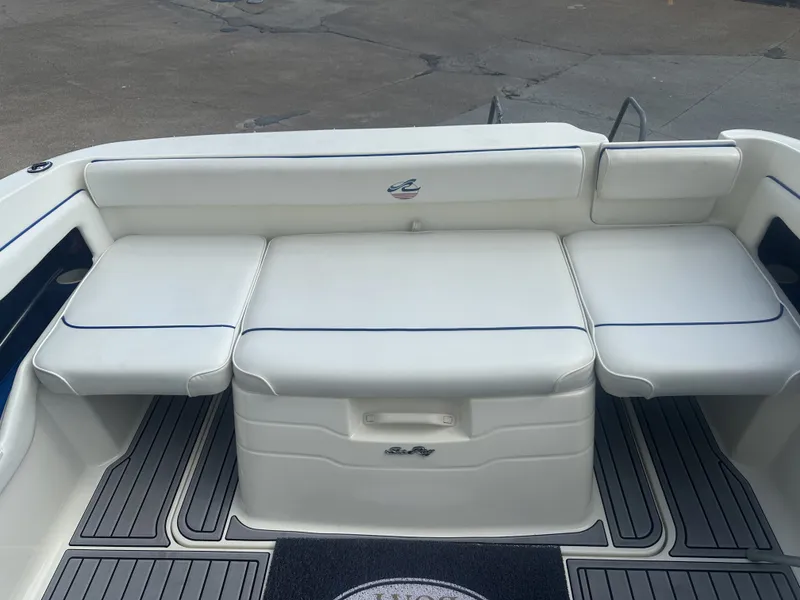 Slide: The Image of Sea Ray 215 Express Cruiser 1997 - 3