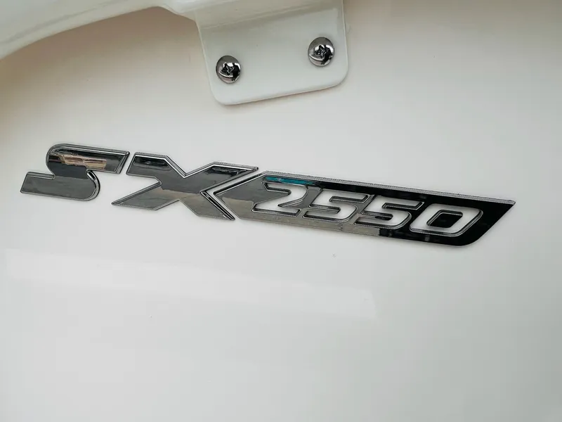 Slide: The Image of Skeeter SX 2550 Family 2024 - 17