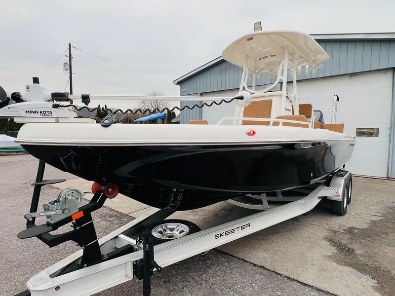 Slide: The Image of Skeeter SX 2550 Family 2024 - 18