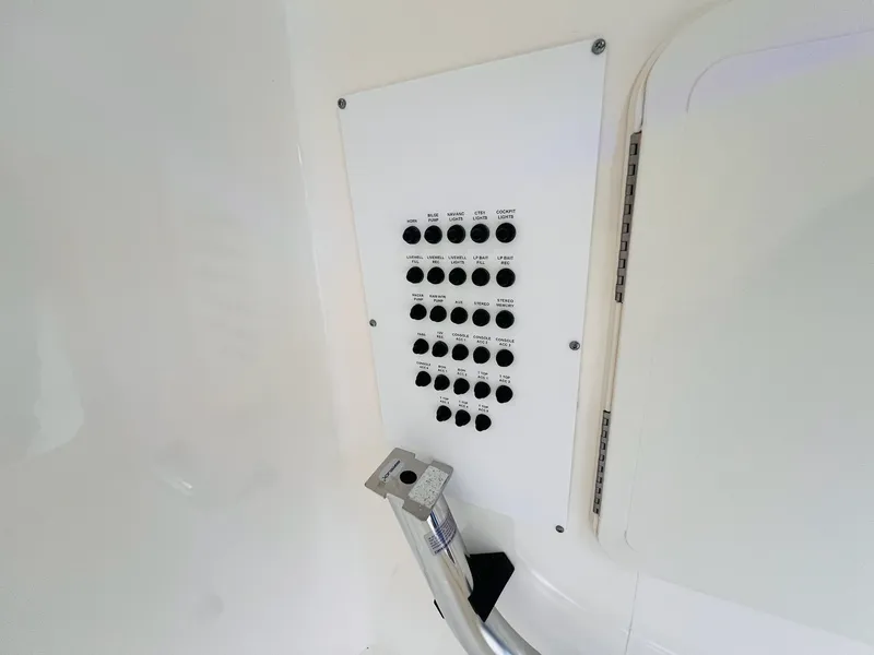 Slide: The Image of Skeeter SX 2550 Family 2024 - 19