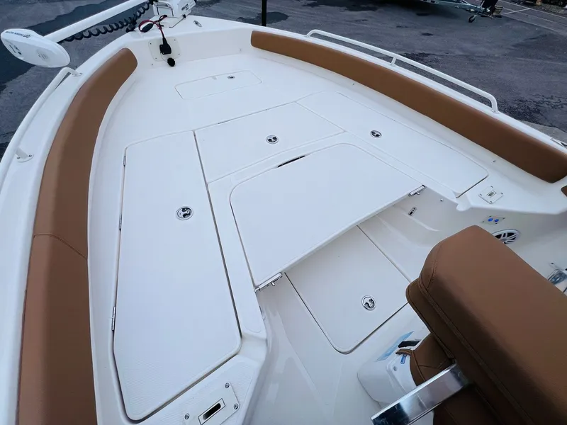 Slide: The Image of Skeeter SX 2550 Family 2024 - 29