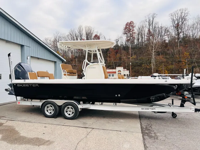 Slide: The Image of Skeeter SX 2550 Family 2024 - 8