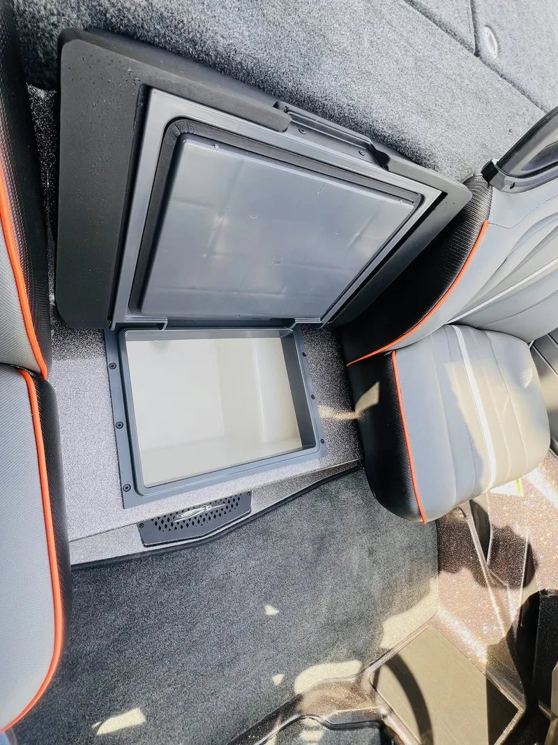 Slide: The Image of Skeeter ZXE20 2026 - 14