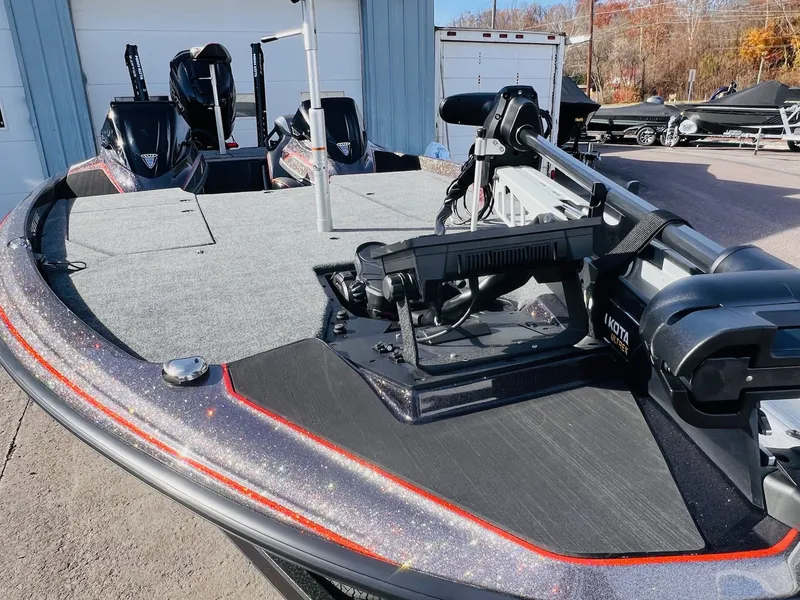 Slide: The Image of Skeeter ZXE20 2026 - 16