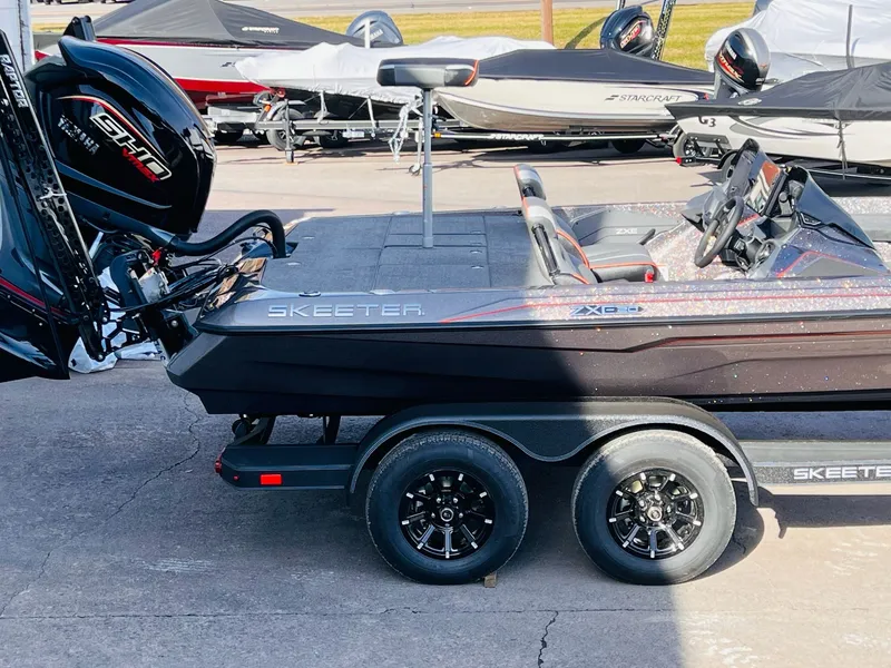 Slide: The Image of Skeeter ZXE20 2026 - 25