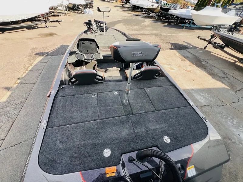 Slide: The Image of Skeeter ZXE20 2026 - 29