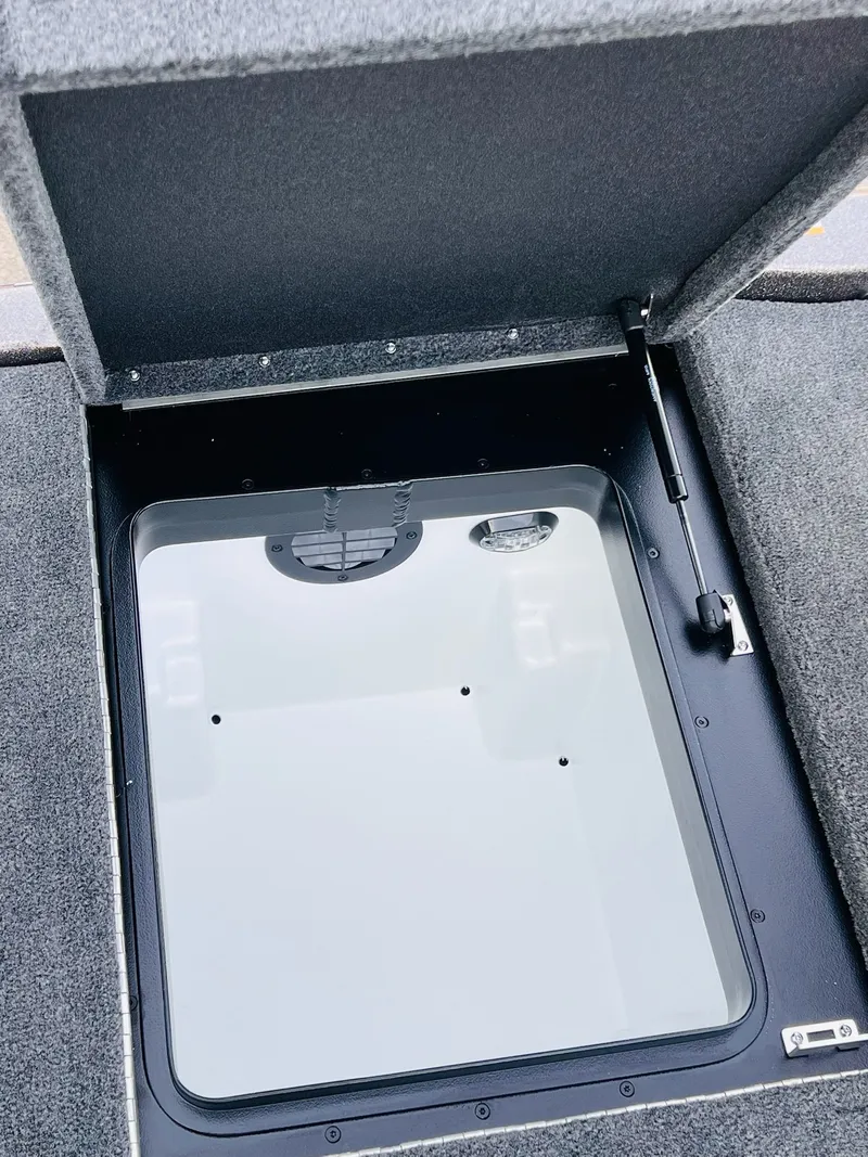 Slide: The Image of Skeeter ZXE20 2026 - 49