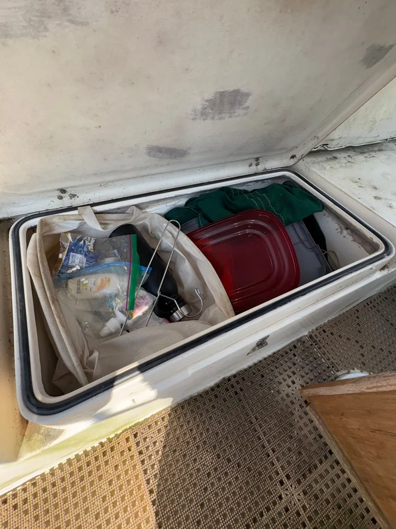 Slide: The Image of Catalina 30 1987 - 33