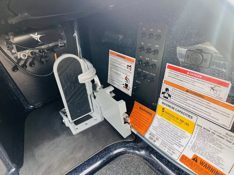 Slide: The Image of Skeeter ZXR 20 - DEMO DISCOUNT 2025 - 38