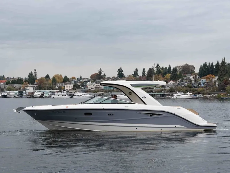 Slide: The Image of Sea Ray SLX 310 2023 - 5