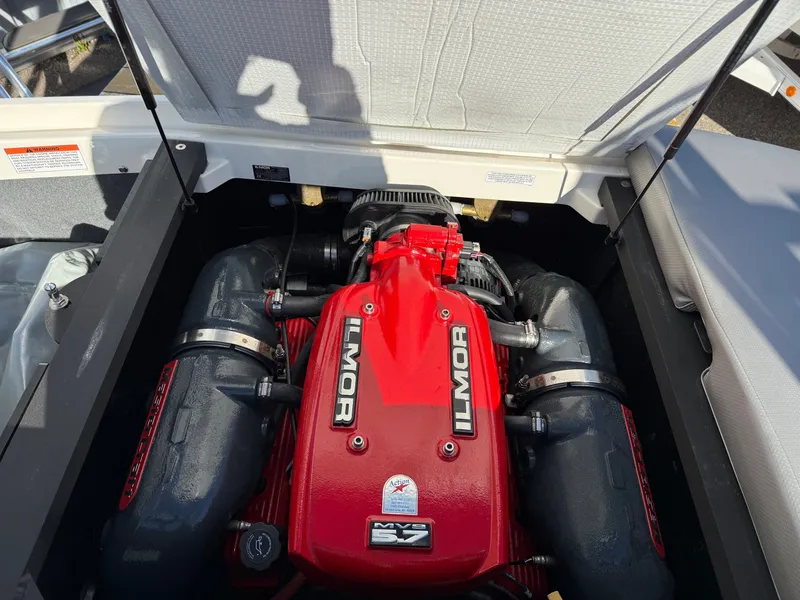 Slide: The Image of MasterCraft X2 2016 - 24