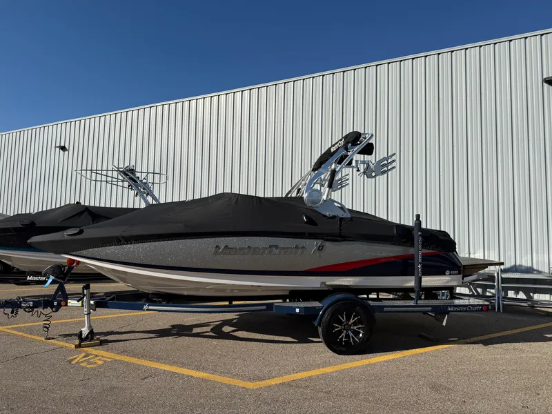 Slide: The Image of MasterCraft X2 2016 - 27