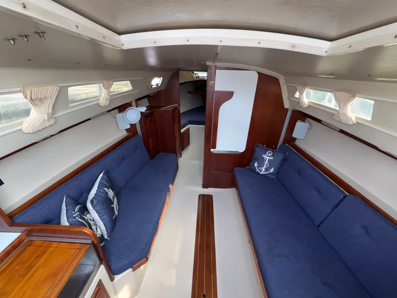 Slide: The Image of Catalina 27 1988 - 10