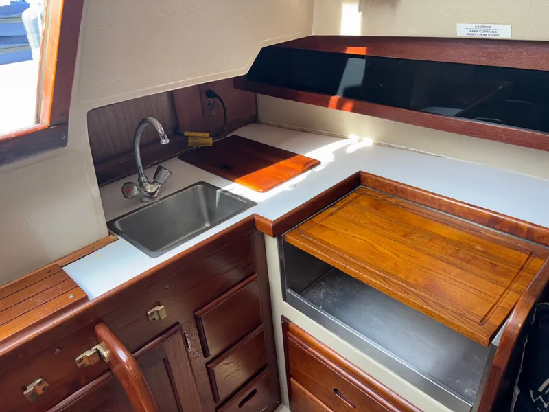 Slide: The Image of Catalina 27 1988 - 2