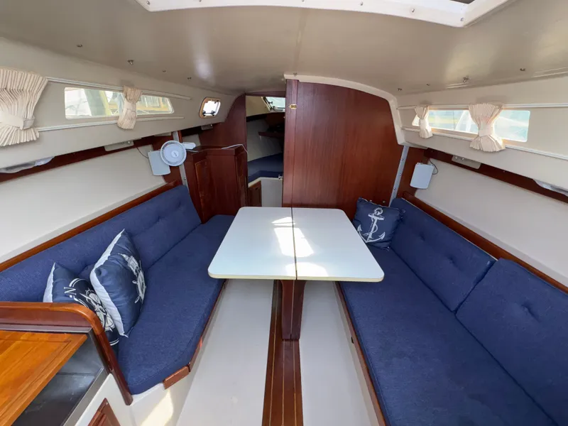 Slide: The Image of Catalina 27 1988 - 9