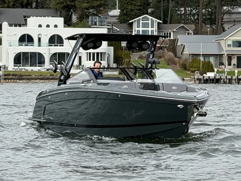 Slide: The Image of Cobalt R8 Surf 2026 - 3