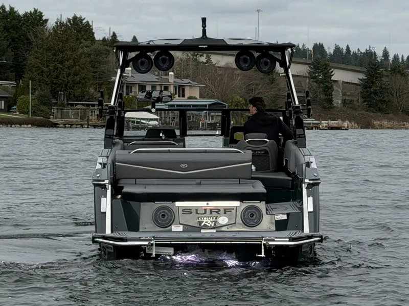 Slide: The Image of Cobalt R8 Surf 2026 - 6