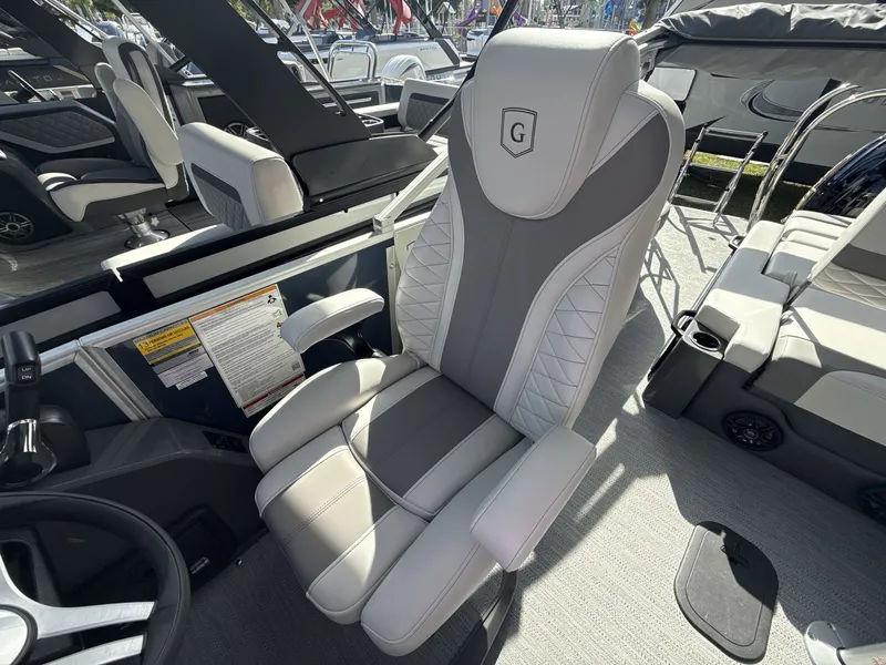 Slide: The Image of Monaco 235 SFL 2026 - 4