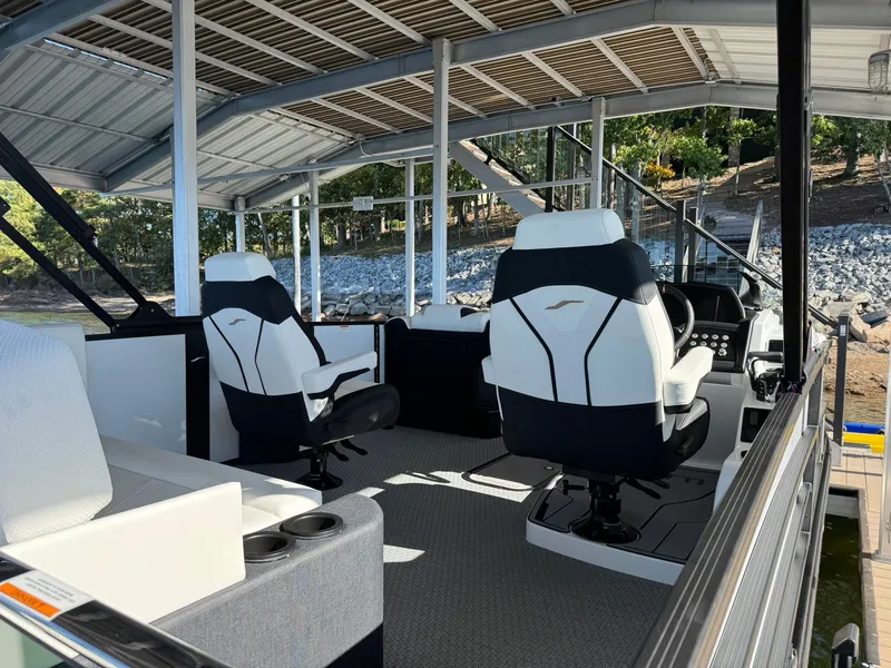 Slide: The Image of Evotti 723CS 2026 - 16