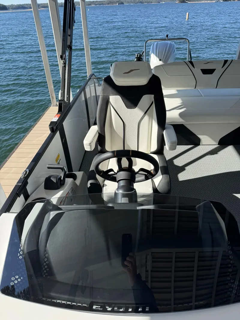 Slide: The Image of Evotti 723CS 2026 - 4