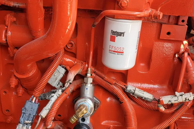 Slide: The Image of Engine components of a 1997 Formula 41 Performance Cruiser with Fleetguard filter. - 27