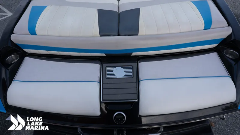 Slide: The Image of Malibu 22mxz 2012 - 10