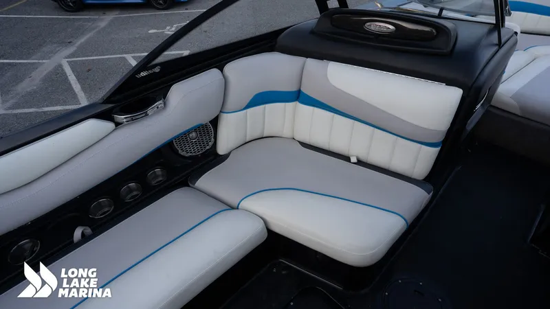 Slide: The Image of Malibu 22mxz 2012 - 14