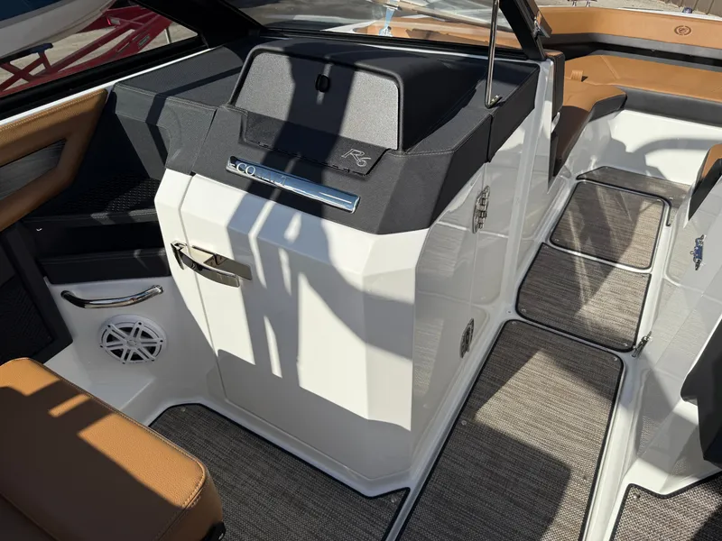 Slide: The Image of Cobalt R6 2026 - 765