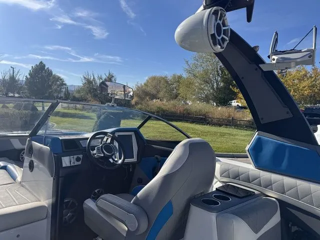 Slide: The Image of Tigé Z3 2018 - 10