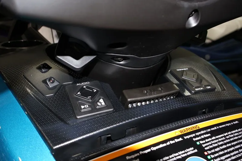 Slide: The Image of Yamaha FX Cruiser SVHO® 2026 - 12