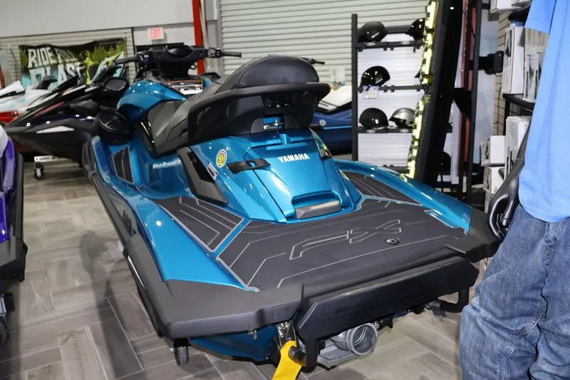 Slide: The Image of Yamaha FX Cruiser SVHO® 2026 - 4