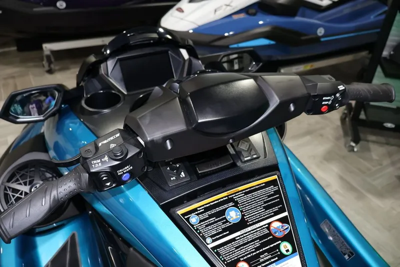 Slide: The Image of Yamaha FX Cruiser SVHO® 2026 - 8