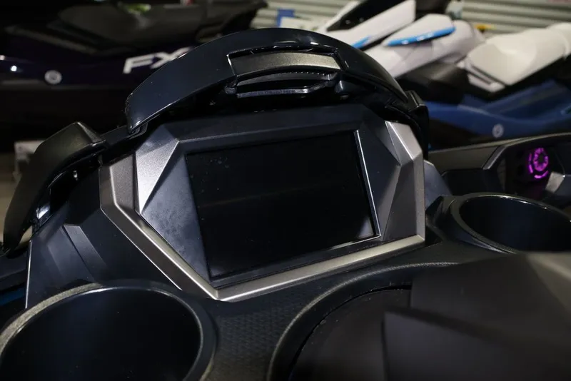 Slide: The Image of Yamaha FX Cruiser SVHO® 2026 - 9