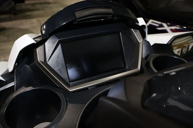 Slide: The Image of Yamaha FX® HO with Audio 2026 - 4