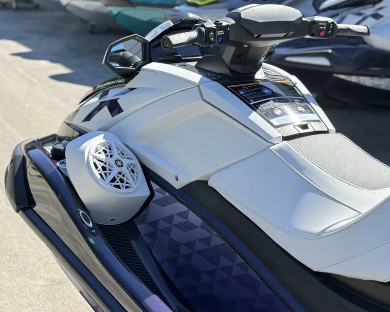 Slide: The Image of Yamaha VX Cruiser® HO with Audio 2026 - 6