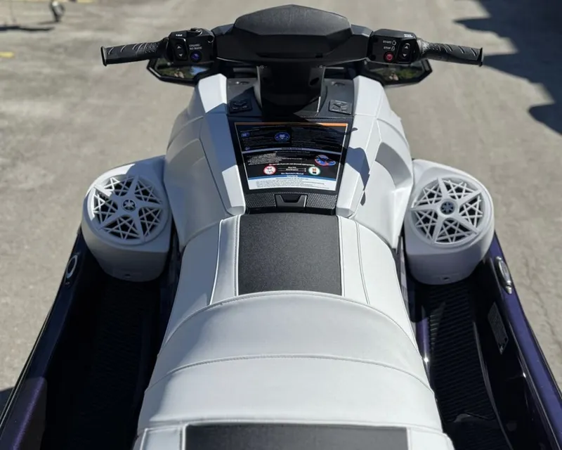 Slide: The Image of Yamaha VX Cruiser® HO with Audio 2026 - 7