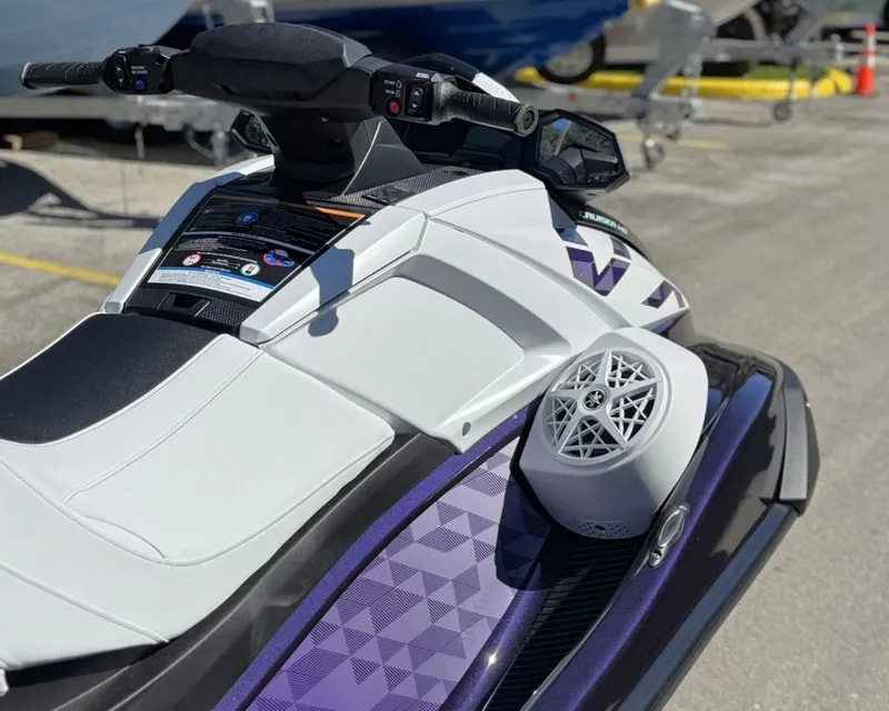 Slide: The Image of Yamaha VX Cruiser® HO with Audio 2026 - 8