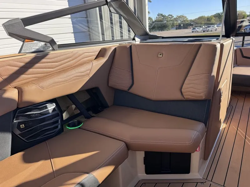 Slide: The Image of Nautique Super Air Nautique G23 2026 - 14