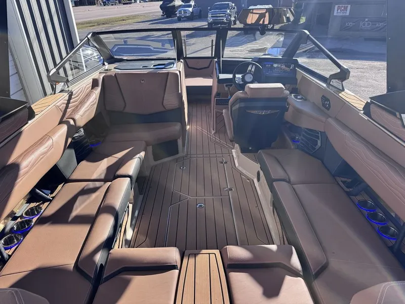 Slide: The Image of Nautique Super Air Nautique G23 2026 - 6