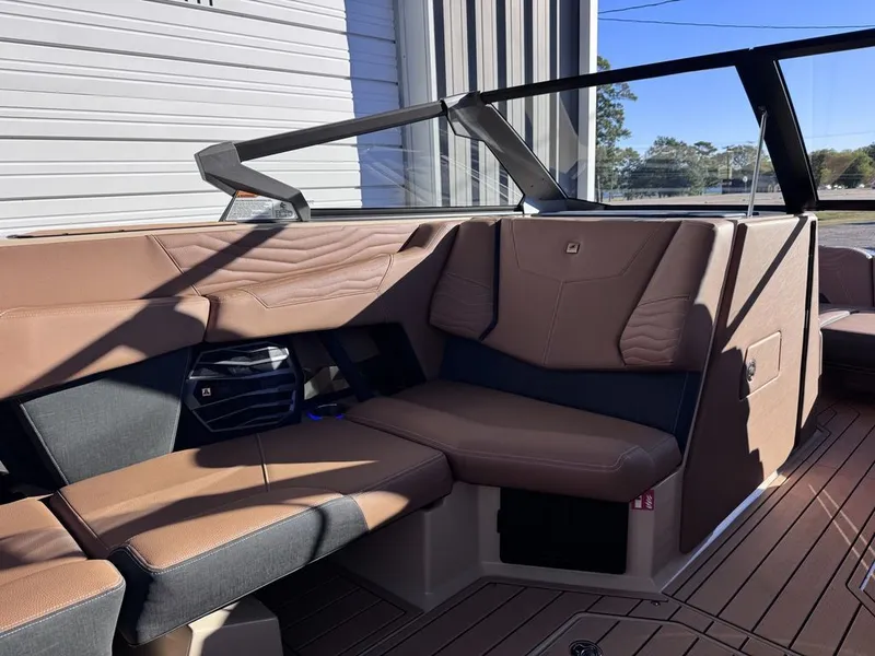 Slide: The Image of Nautique Super Air Nautique G23 2026 - 7