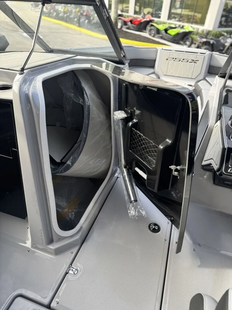 Slide: The Image of Yamaha 255XD 2026 - 27