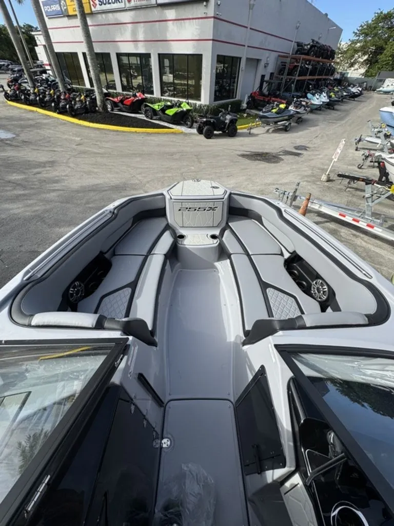 Slide: The Image of Yamaha 255XD 2026 - 30