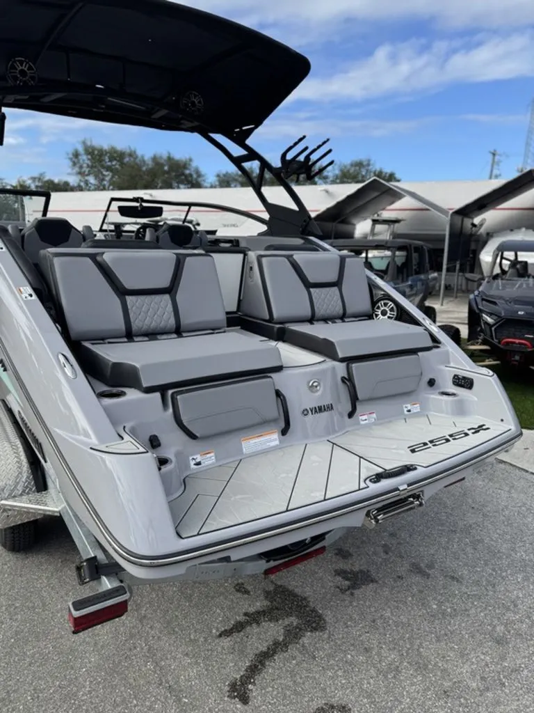 Slide: The Image of Yamaha 255XD 2026 - 6