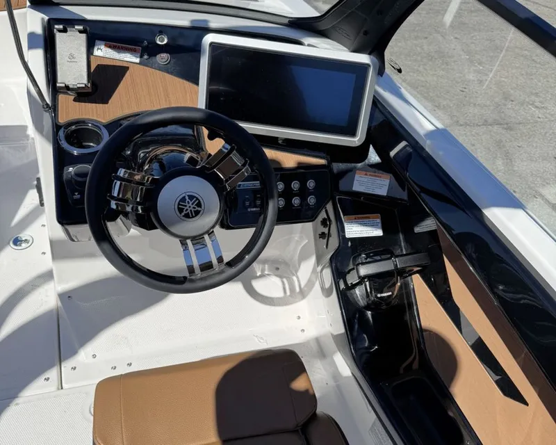 Slide: The Image of Yamaha 222SD 2026 - 16