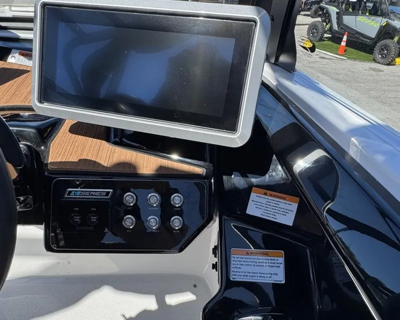 Slide: The Image of Yamaha 222SD 2026 - 17